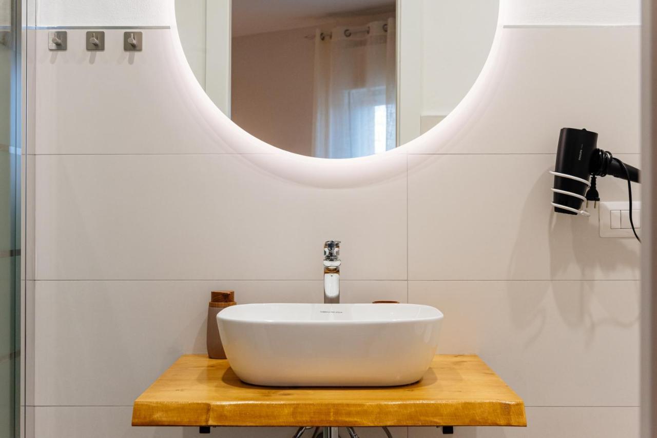 Hotel La Casa Di Ambra Porto Torres Esterno foto