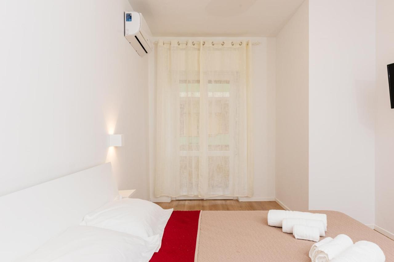 Hotel La Casa Di Ambra Porto Torres Esterno foto
